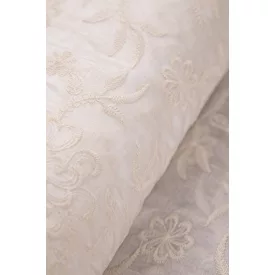 Tencel-üvegfényű/himzett.fehér