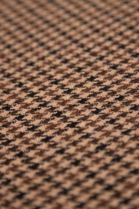 tyúklábmintás tweed anyag
